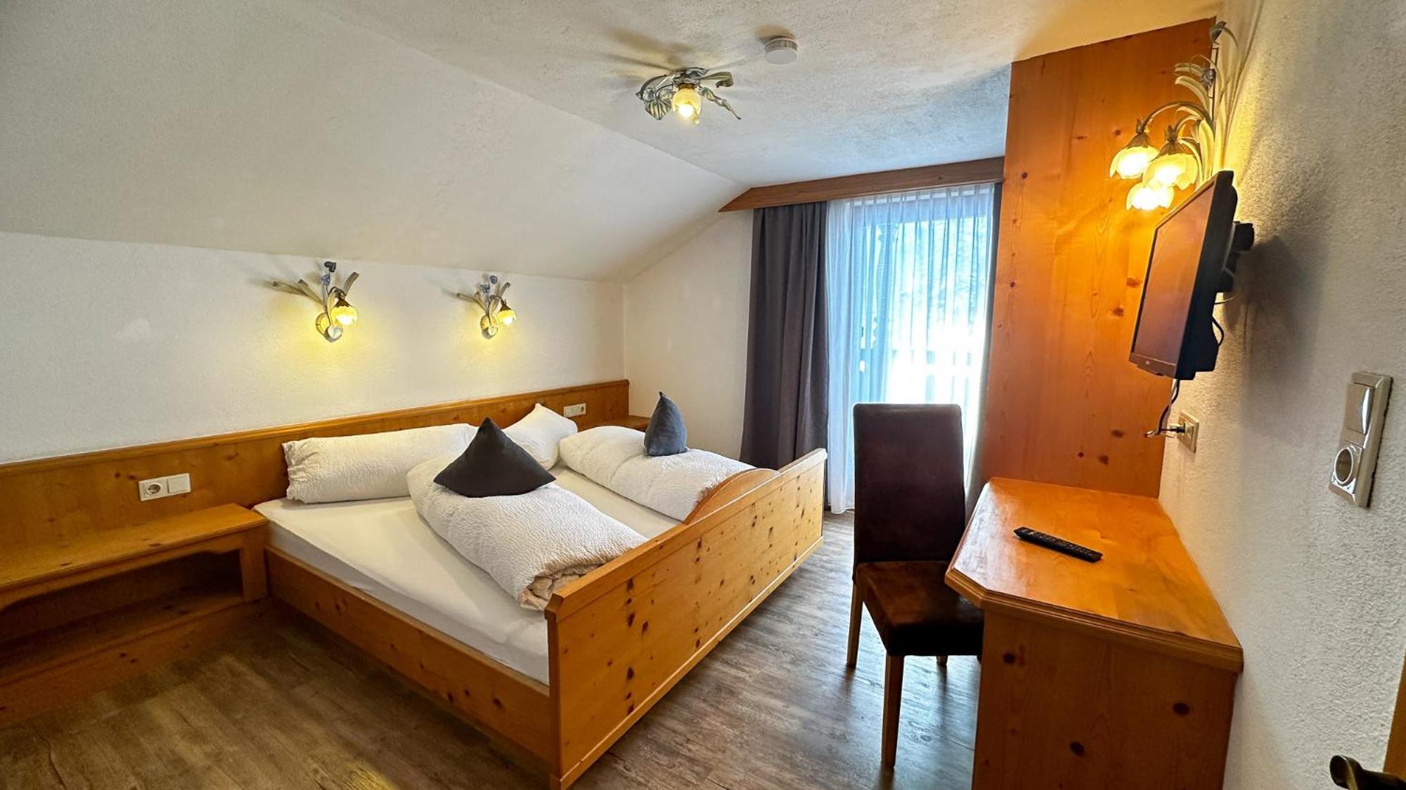 Alte Schmiede Hotel Leutasch Buitenkant foto