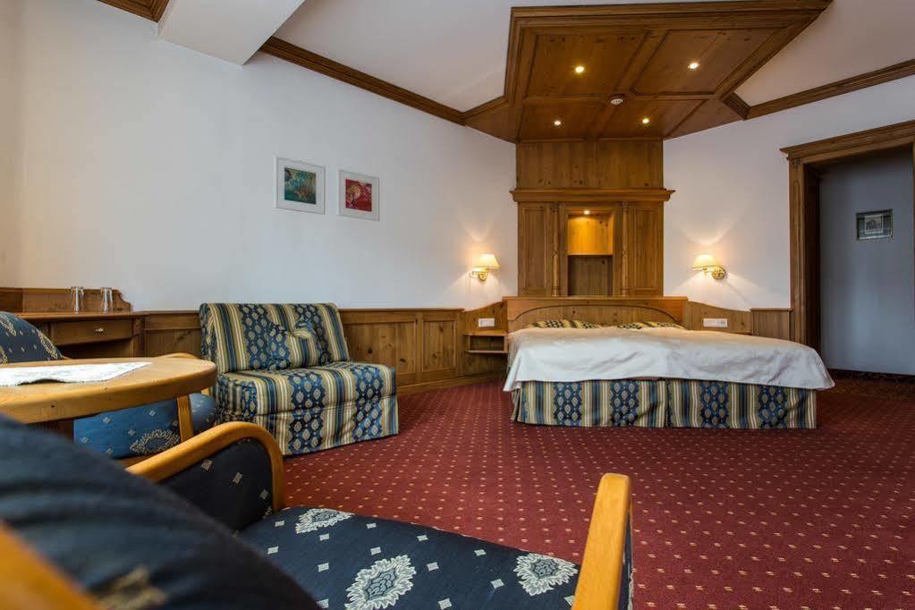 Alte Schmiede Hotel Leutasch Buitenkant foto